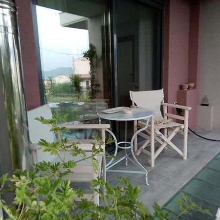 Alki'S Stories Apartment Каламата Екстериор снимка
