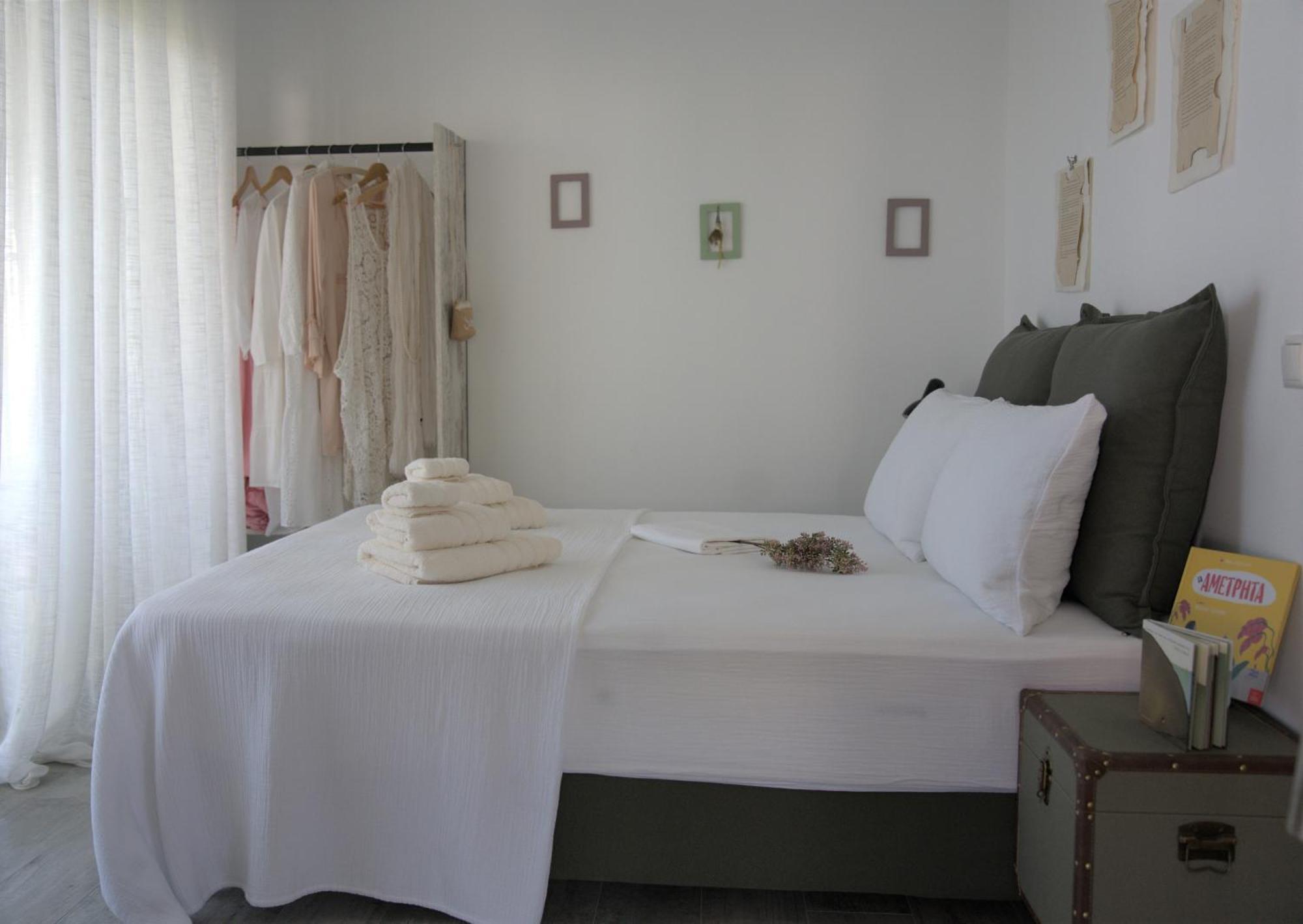 Alki'S Stories Apartment Каламата Екстериор снимка