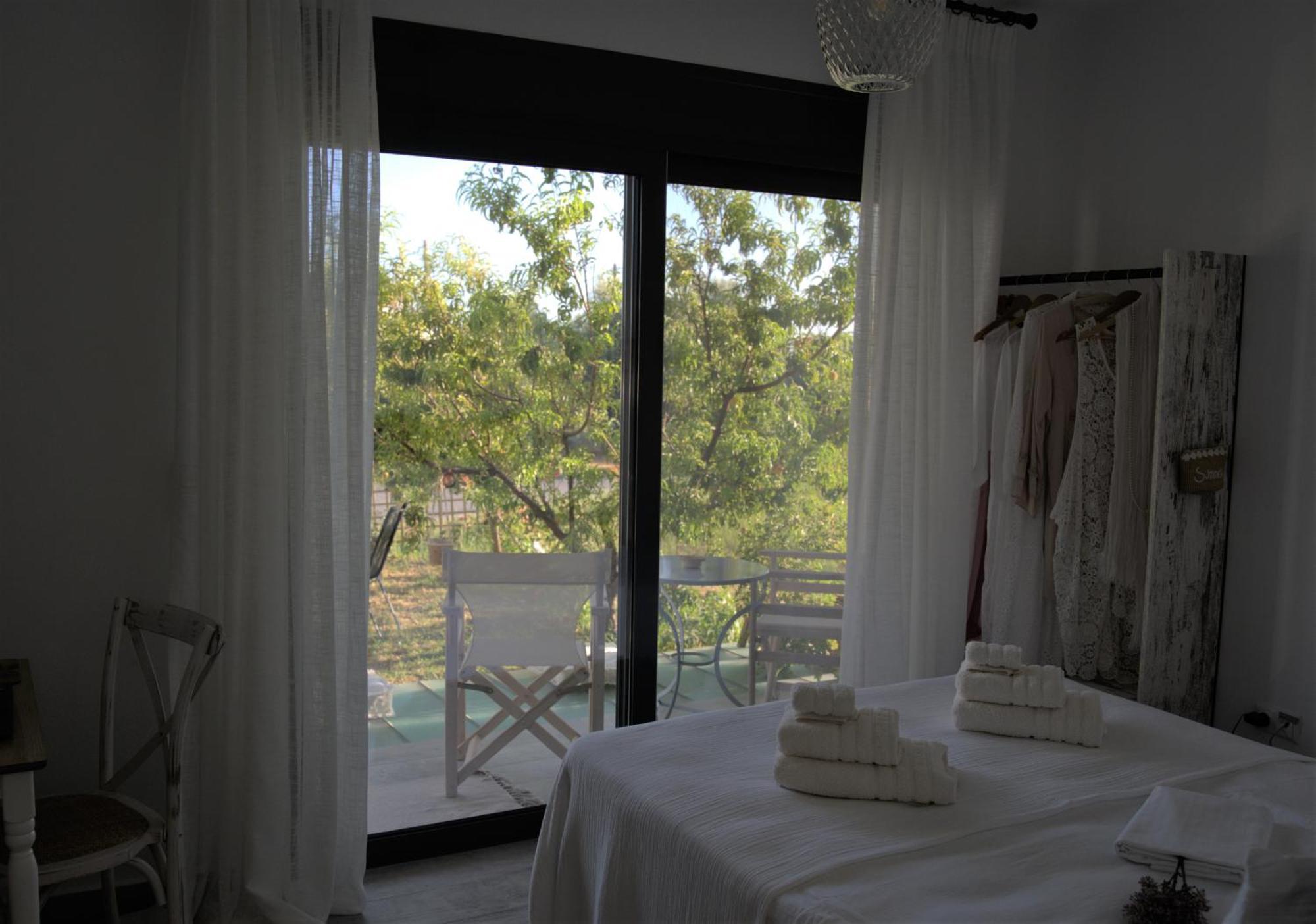 Alki'S Stories Apartment Каламата Екстериор снимка